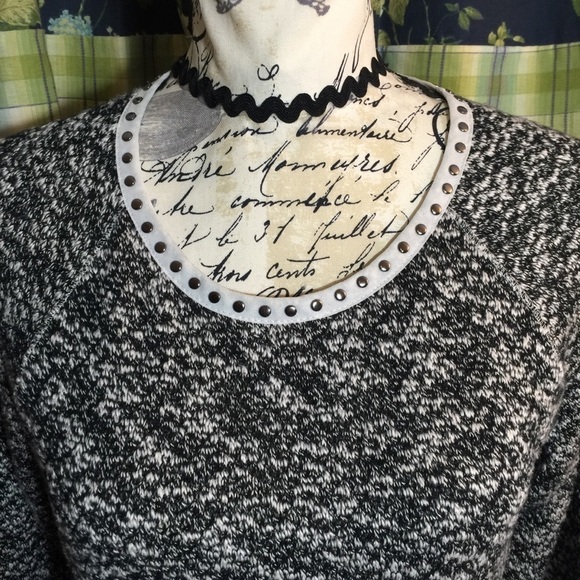 Style&Co studded neckline sheer bottom hem light weight sweater - Picture 3 of 8